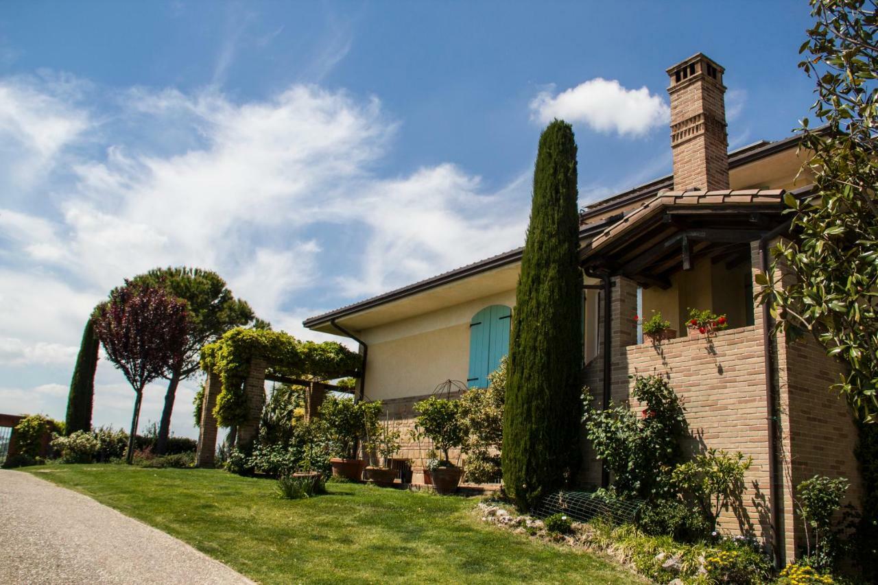 Il Giardino Delle Rose Bed & Breakfast Santa Maria Nuova  Exterior photo